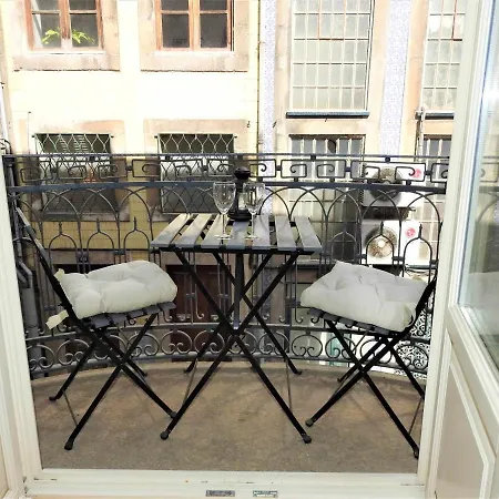 Oporto Delight 1 Luxury Apartment In Historic Center With Balcony Max 4 P Exterior foto