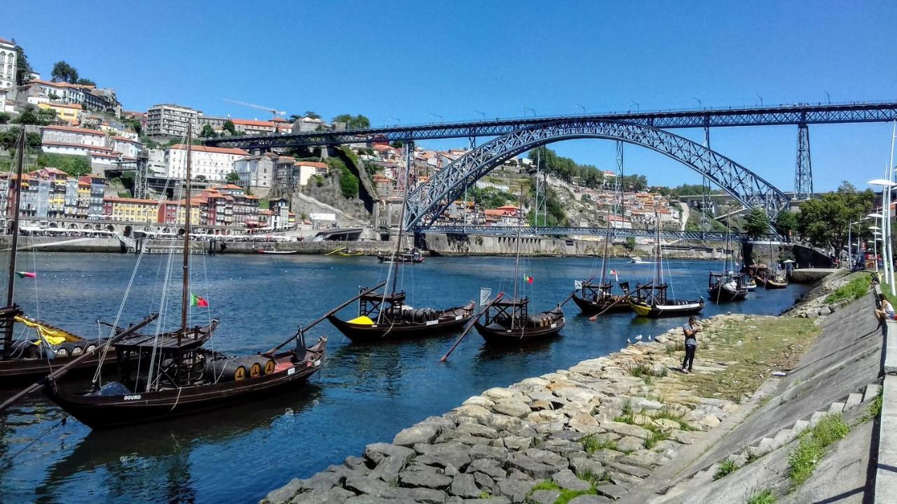 Apartment Delight 1 Luxury In Historic Center With Balcony Max 4 P Porto